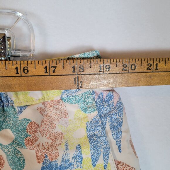 Patagonia Womens Barely Baggies 2.5" Shorts Size XL Multicolor Hawaiian Beachy - Picture 7 of 9